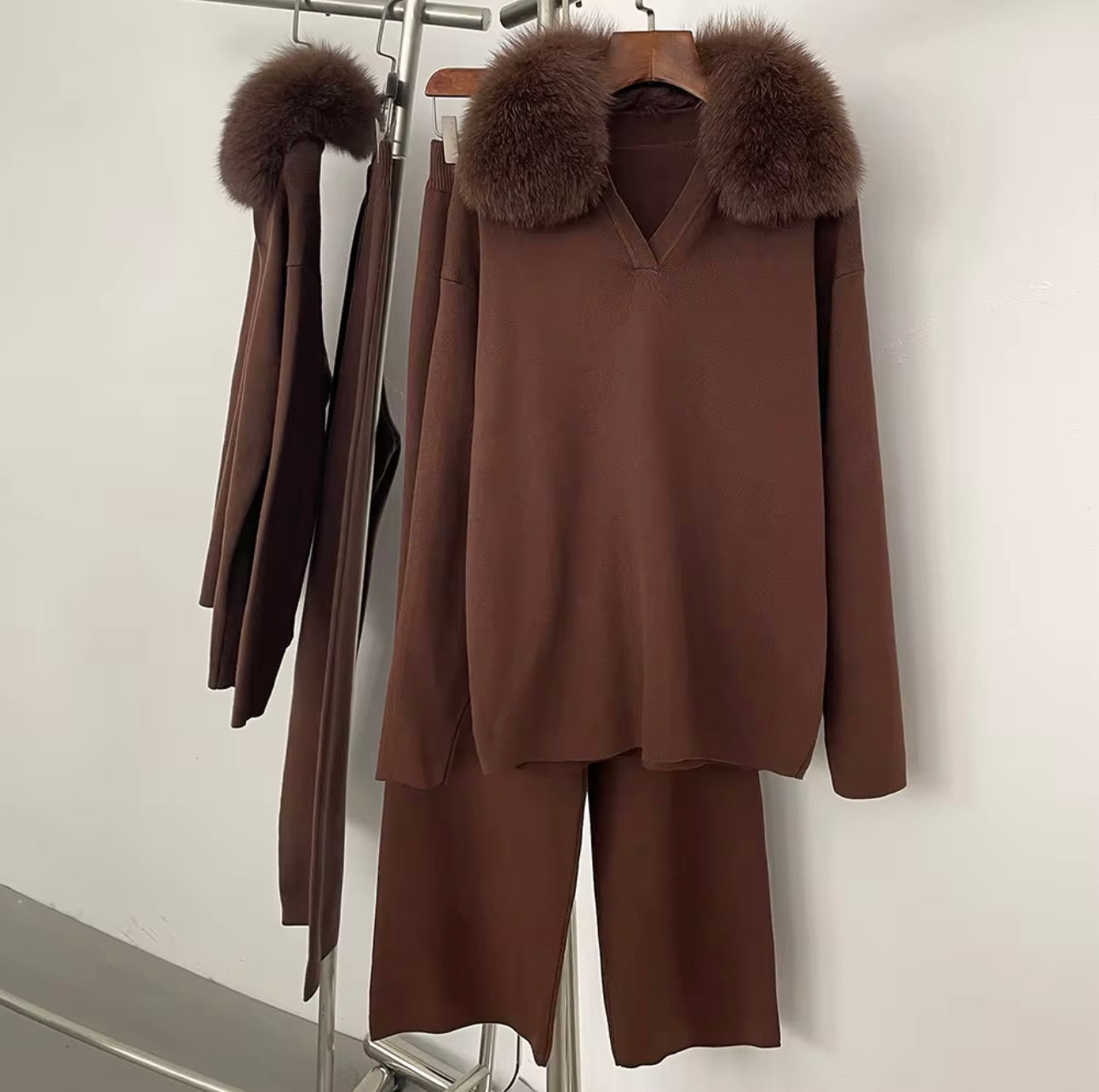 Cashmere Chocolate Elegance Faux Fur Set