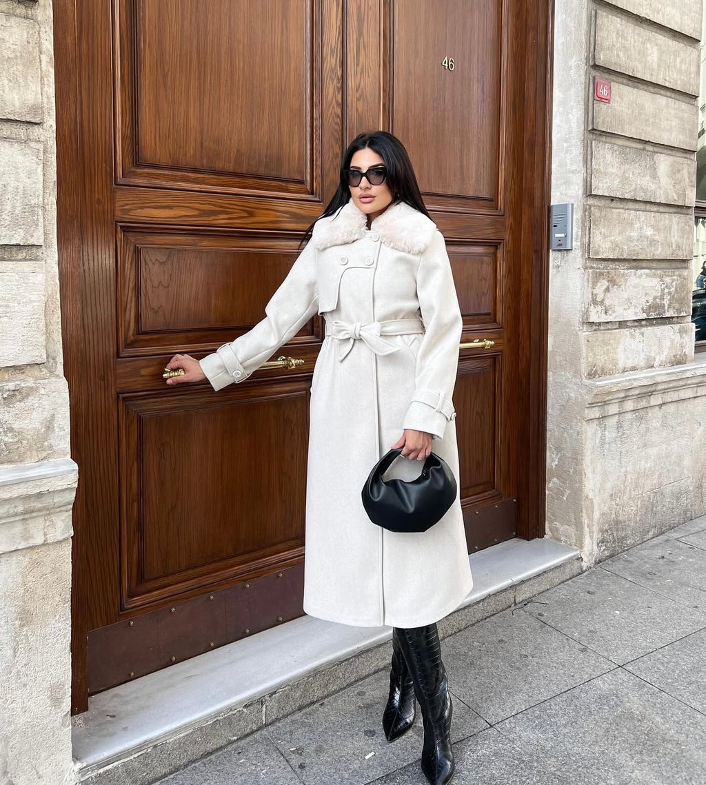 Witte Kraag Coat