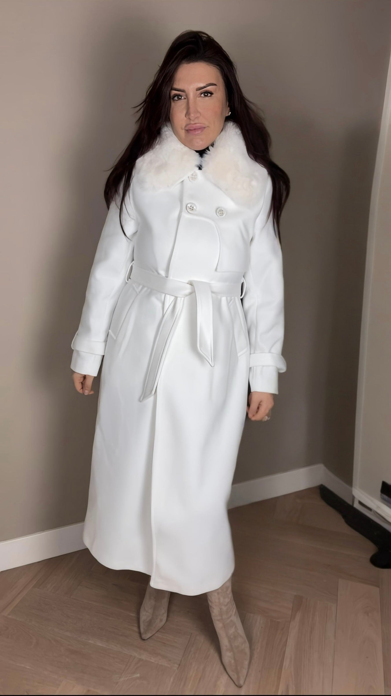 Witte Kraag Coat