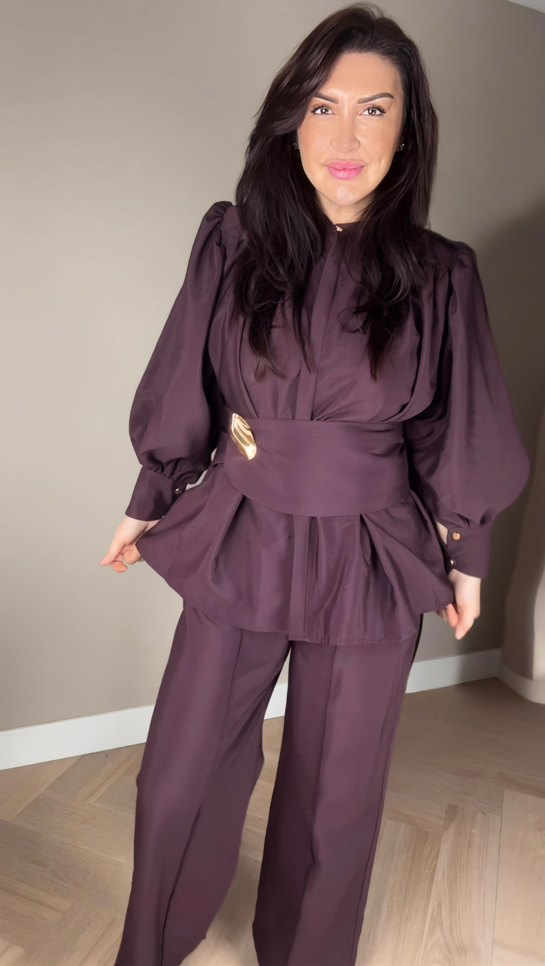 Céleste Burgundy Elegance