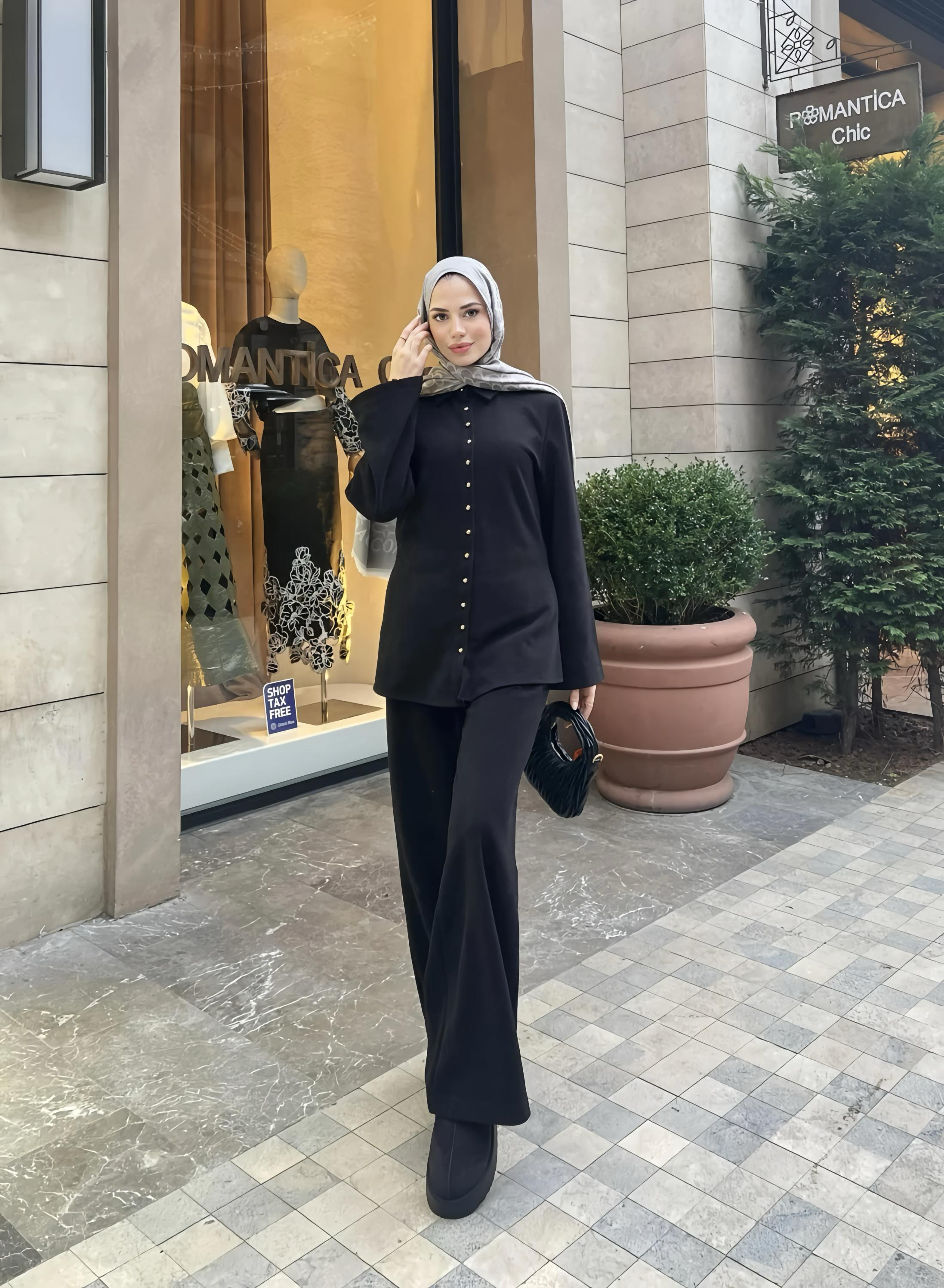 Noir Élise Button Set